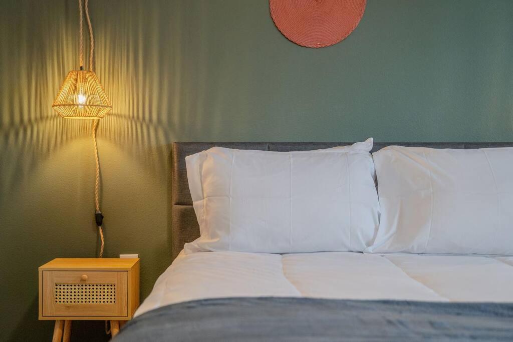 Complete Apartment ,10 Min To Parks Pets Allowed, Resort-Style Amenities Orlando Buitenkant foto