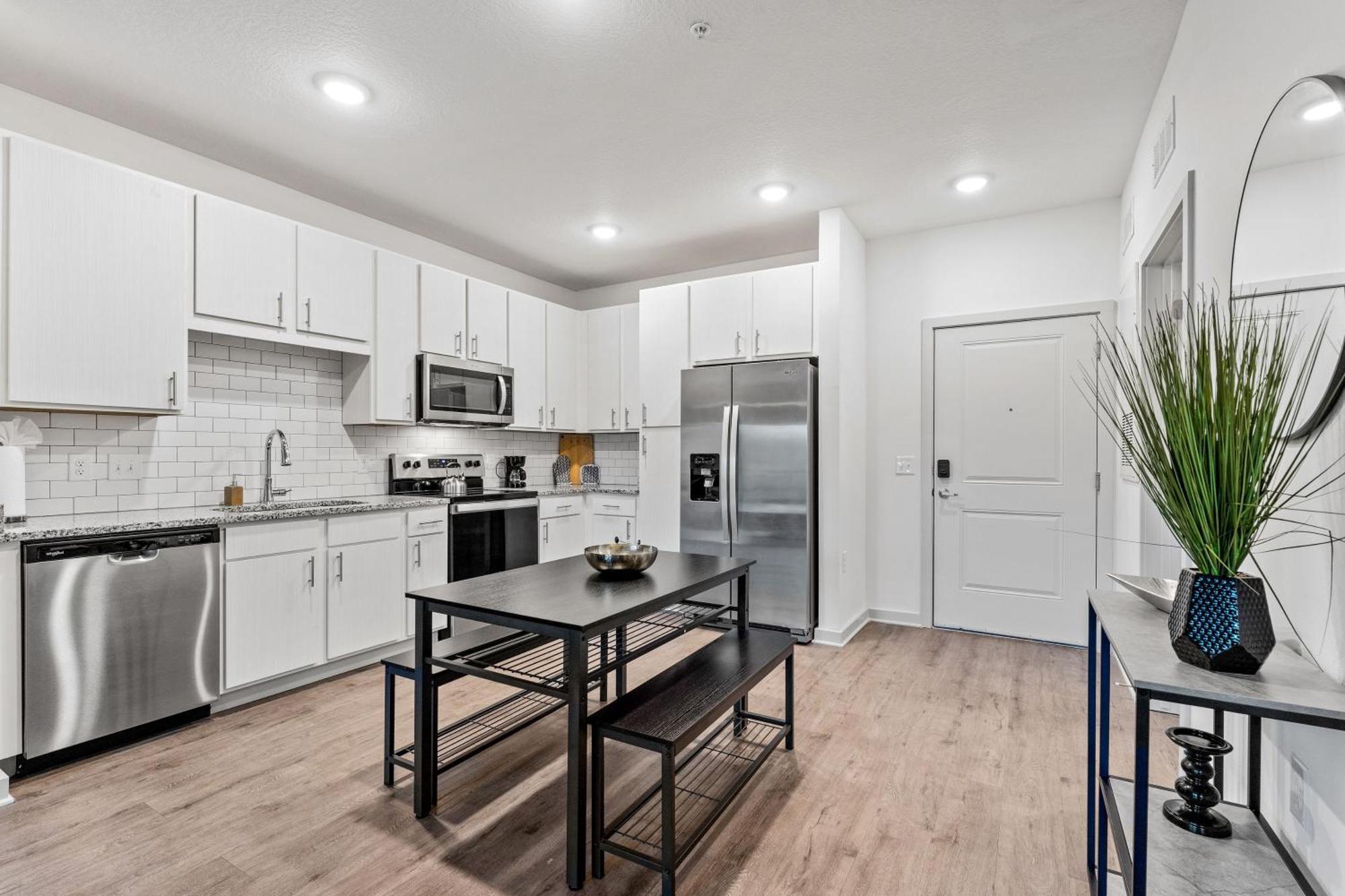 Complete Apartment ,10 Min To Parks Pets Allowed, Resort-Style Amenities Orlando Buitenkant foto
